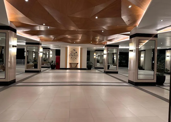 The Framehaus With Free Parking At Sonora Garden Residences, Pinas 马尼拉